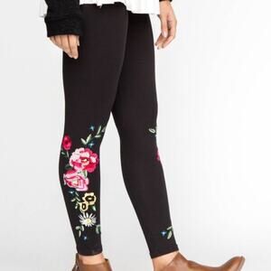 Agnes & Dora Black Floral Embroidered Leggings XS